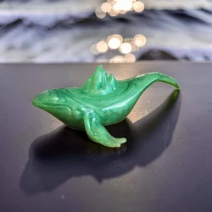 Gorgeous Whale with lid