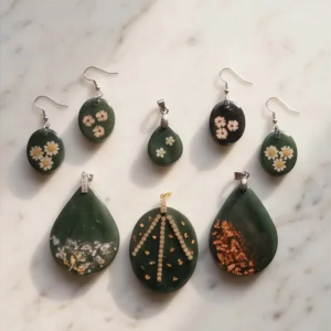 Stunning Dark Green and Rose Gold Pendant